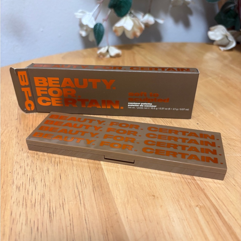 Beauty. For. Certain. Soft To Sculpted Contour Palette 0.37 OZ ~ New in Box BNIB